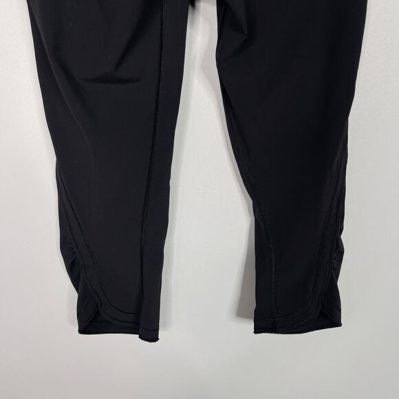 Lululemon Womens 4 Black Tulip Back Hem Cropped Capri Leggings Workout - Picture 8 of 11